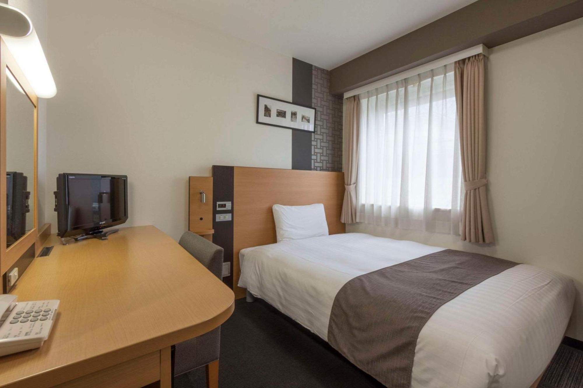 Comfort Hotel Narita Exterior photo